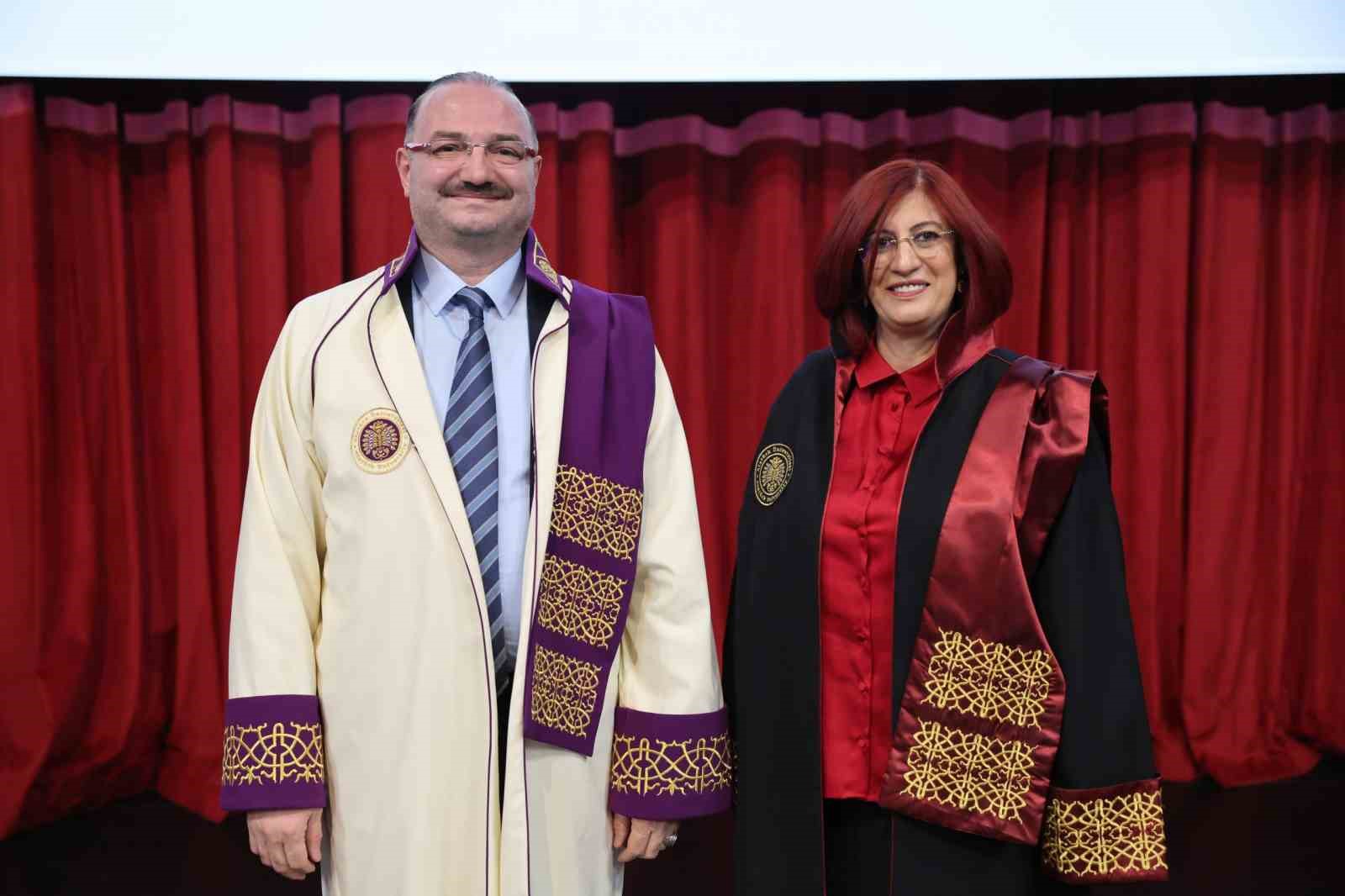 Atatürk Üniversitesinde  Tıp Bayramı ve akademik giysi töreni coşkusu
