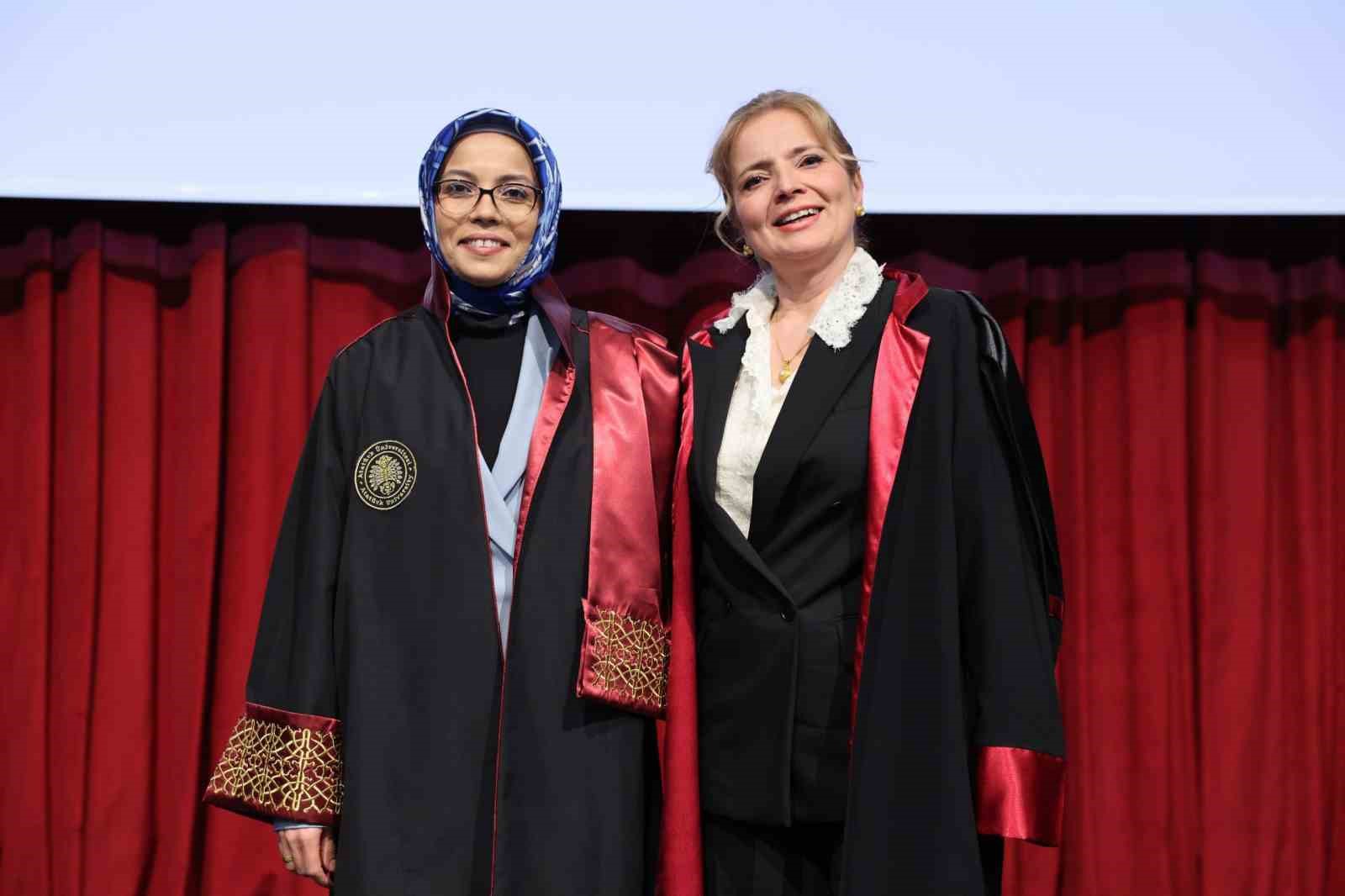 Atatürk Üniversitesinde  Tıp Bayramı ve akademik giysi töreni coşkusu
