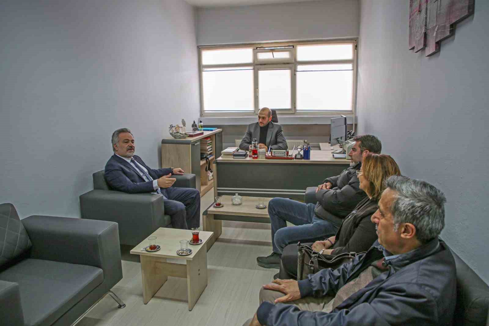 Atatürk Üniversitesinden sağlık alanında yenilikçi projeye Tübitak desteği
Atatürk Üniversitesinden sağlık alanında yenilikçi projeye Tübitak desteği