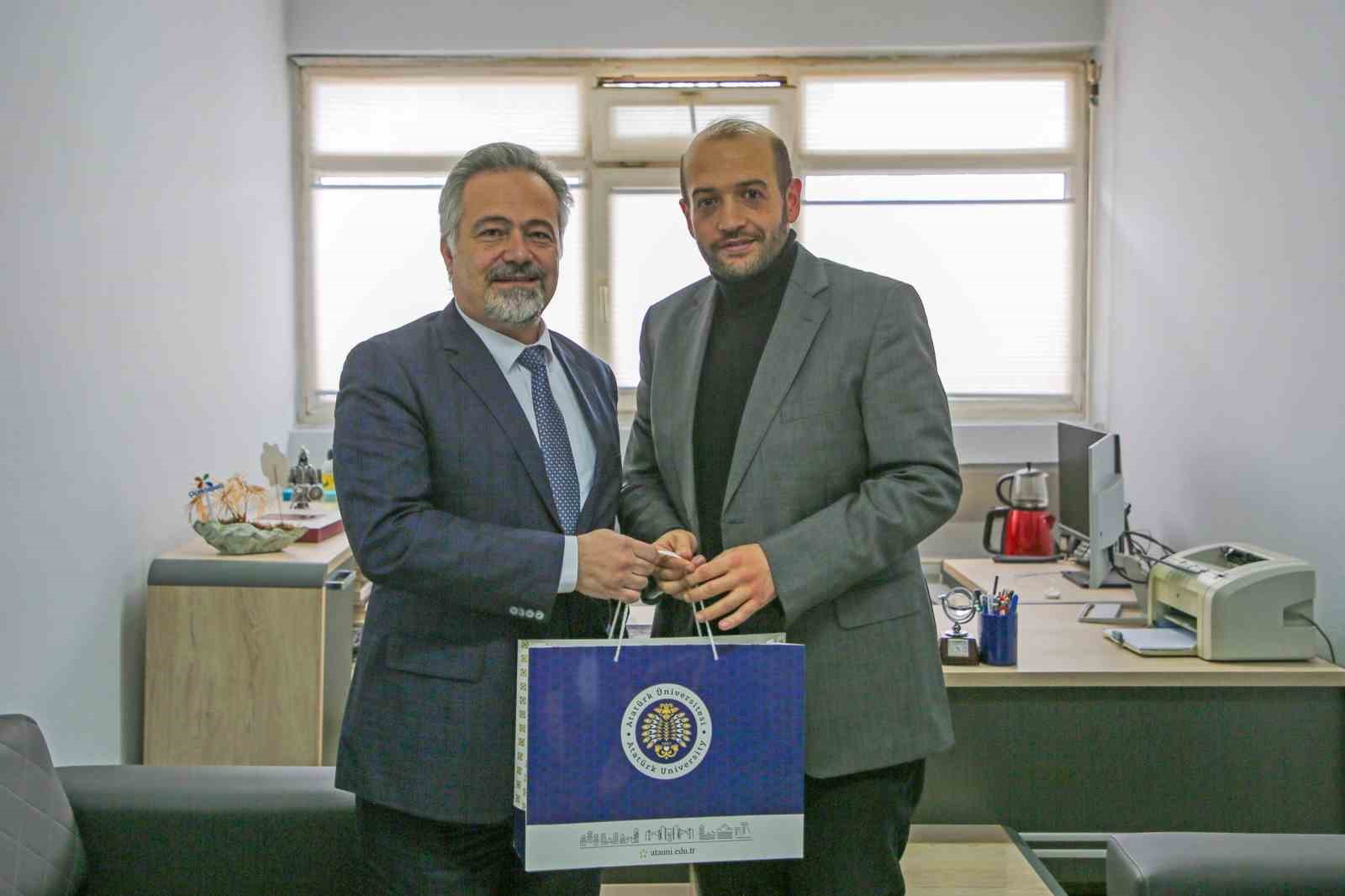 Atatürk Üniversitesinden sağlık alanında yenilikçi projeye Tübitak desteği
Atatürk Üniversitesinden sağlık alanında yenilikçi projeye Tübitak desteği