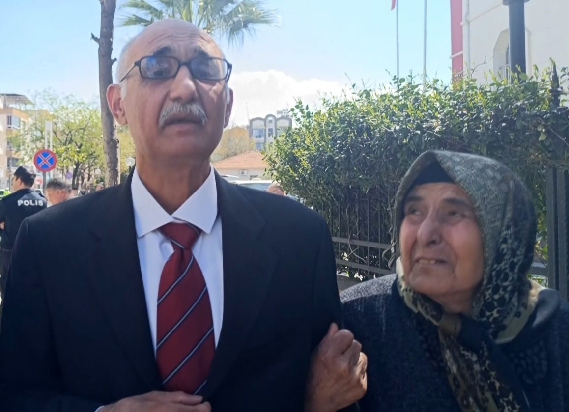 Atatürk’e hakaret iddiasıyla yargılanan öğretmen beraat etti
