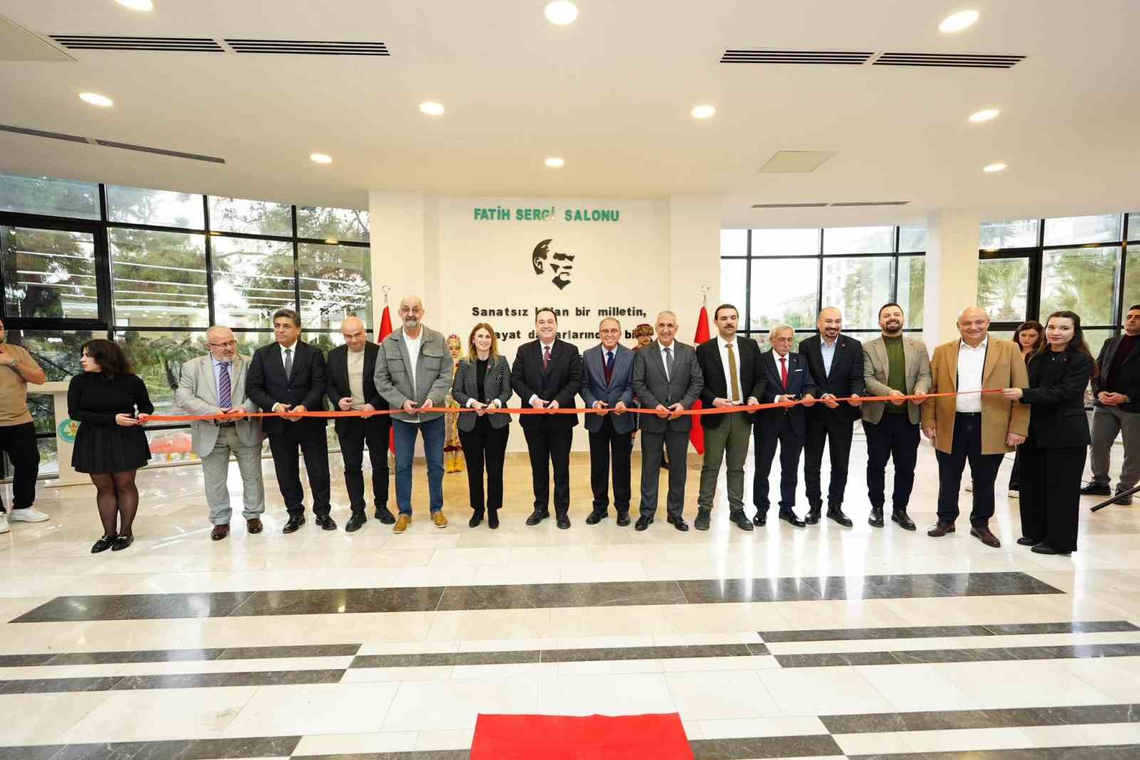 Atatürk’ün liderlik yolculuğu Manisalılarla buluştu
