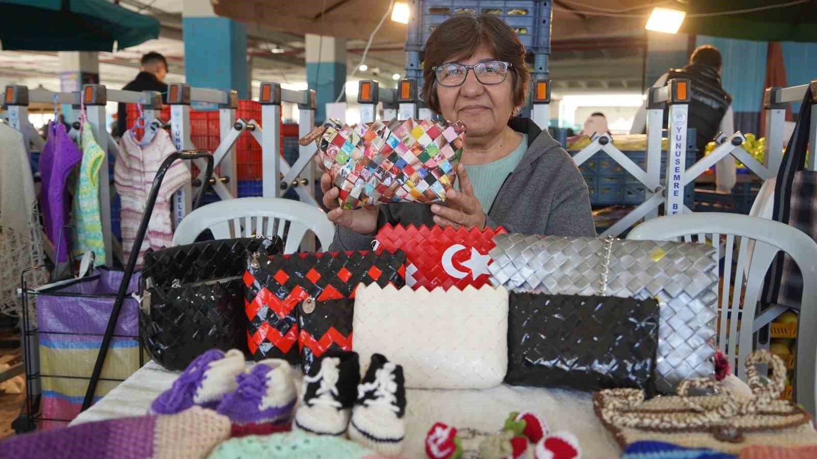 Atıklar kadınların elinde sanata dönüşüyor
