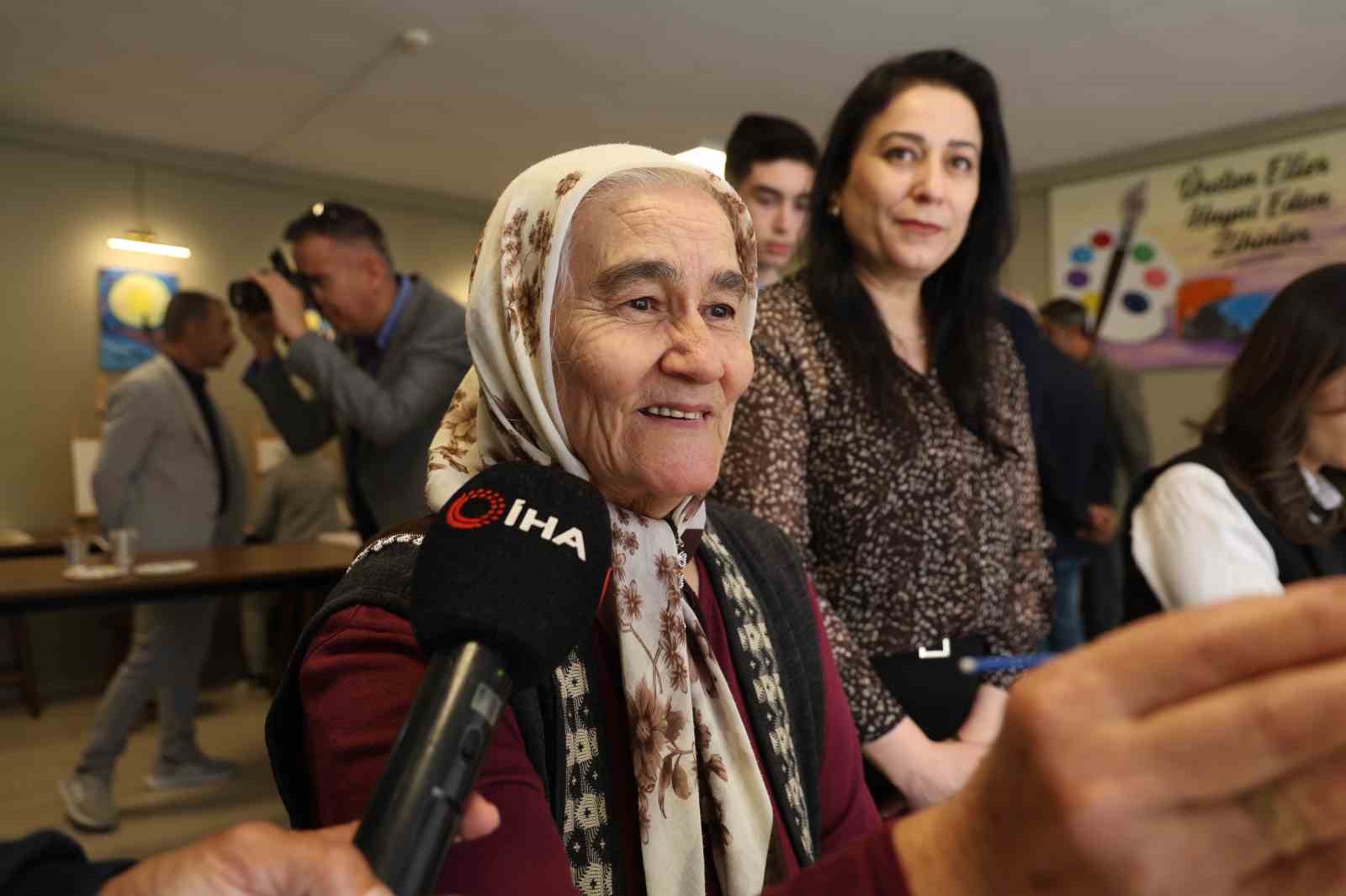 Atıl bina kadınlar için sanat merkezine dönüştü
