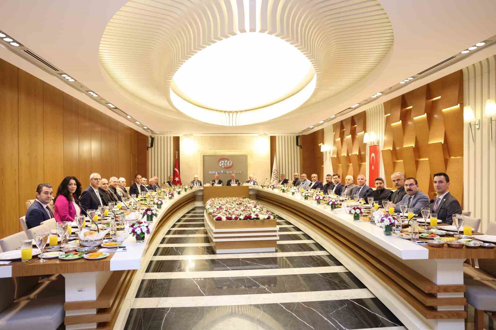 ATO Başkanı Baran: "Kağıt ve baskı sektörü 20 bin işletme ve 200 binden fazla kişiye doğrudan istihdam sağlıyor"
