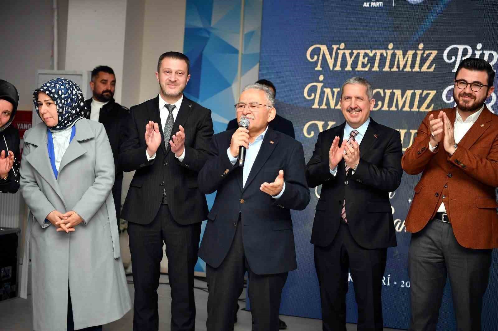 Atom karınca her yerde
