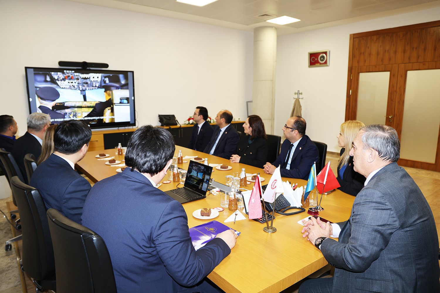 ATÜ ile Kazakistan Sivil Havacılık Akademisi arasında akademik iş birliği
ATÜ ile Kazakistan Sivil Havacılık Akademisi arasında akademik iş birliği