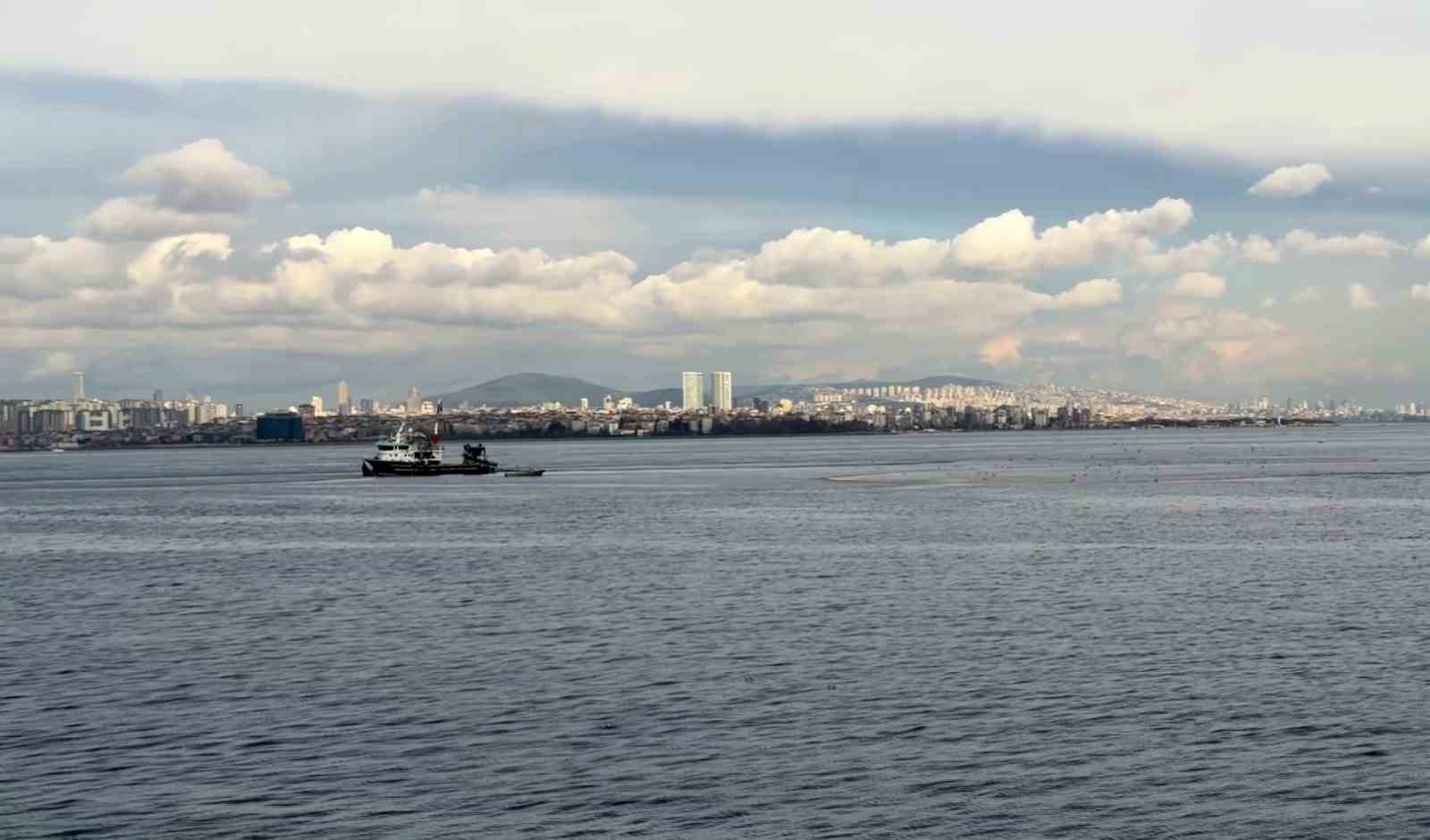 Av mevsiminin son gülerinde istavrit bolluğu
