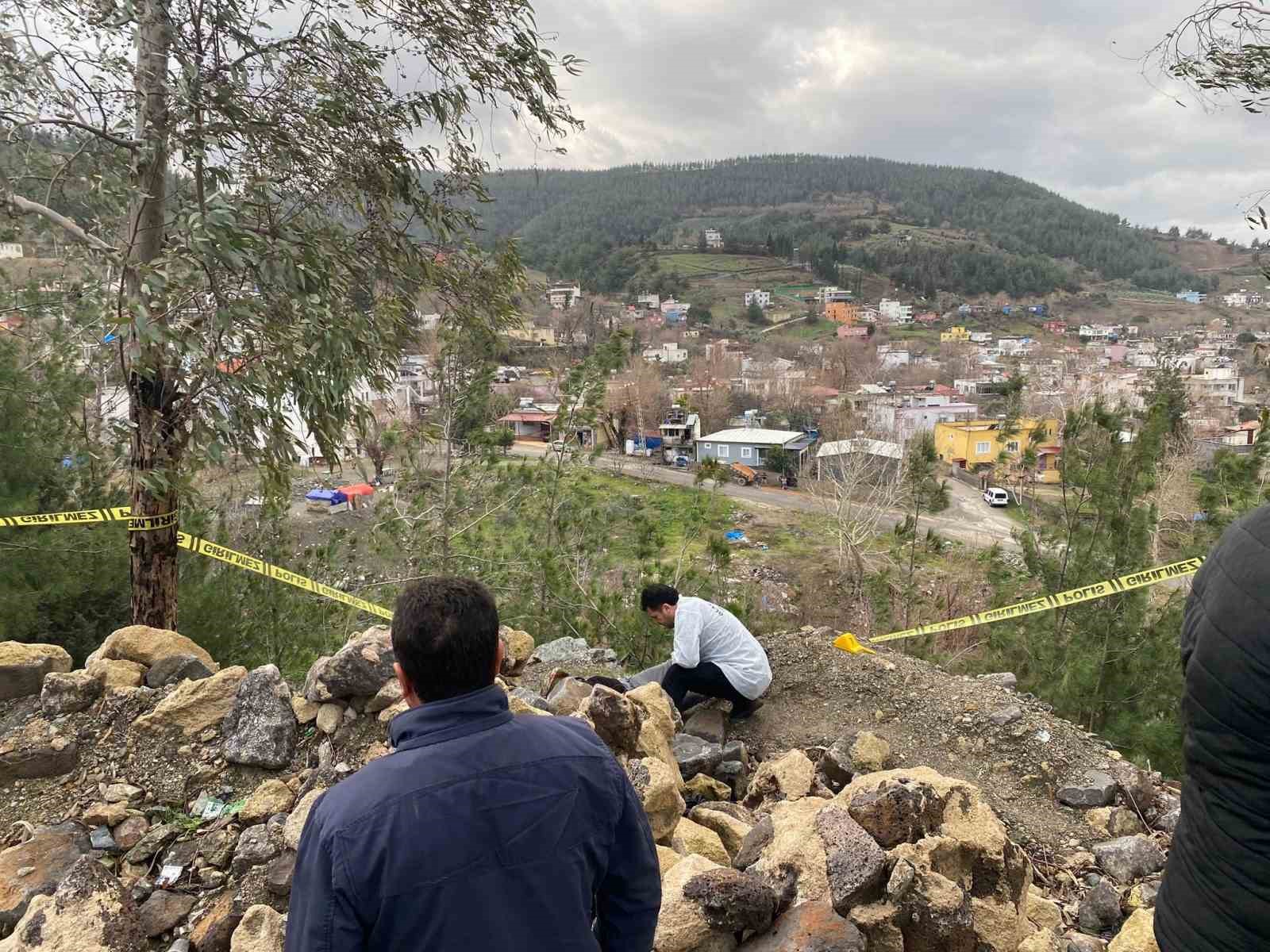 Av tüfeğiyle eski eşini öldürüp, intihar etti
