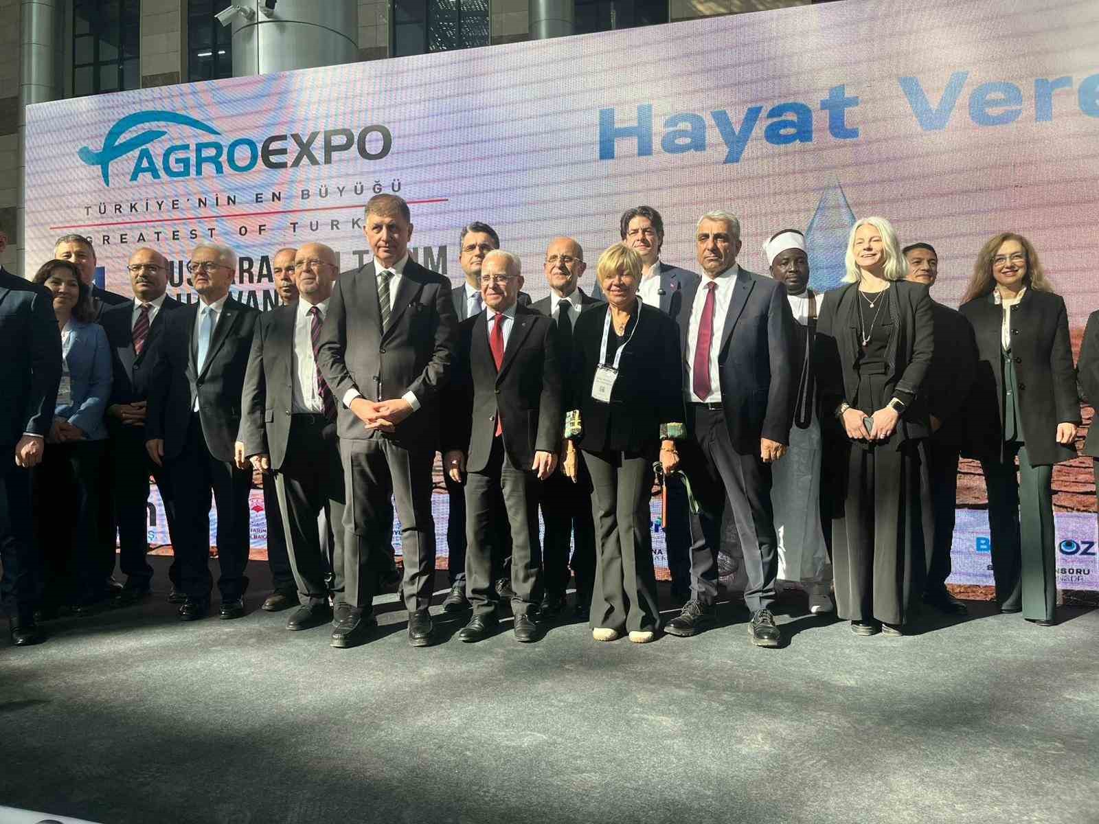 Avrupa’nın dev tarım fuarı Agroexpo İzmir’de kapılarını açtı

