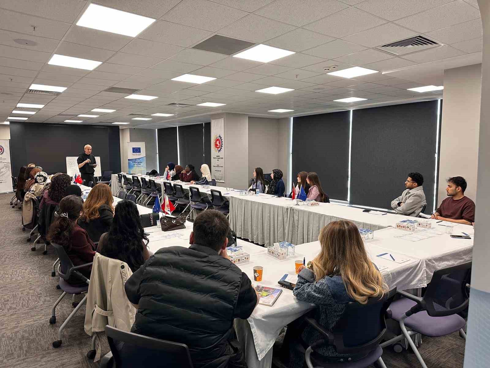 Avrupa’ya Açılan Kapı: Gençlik Proje Kampı
