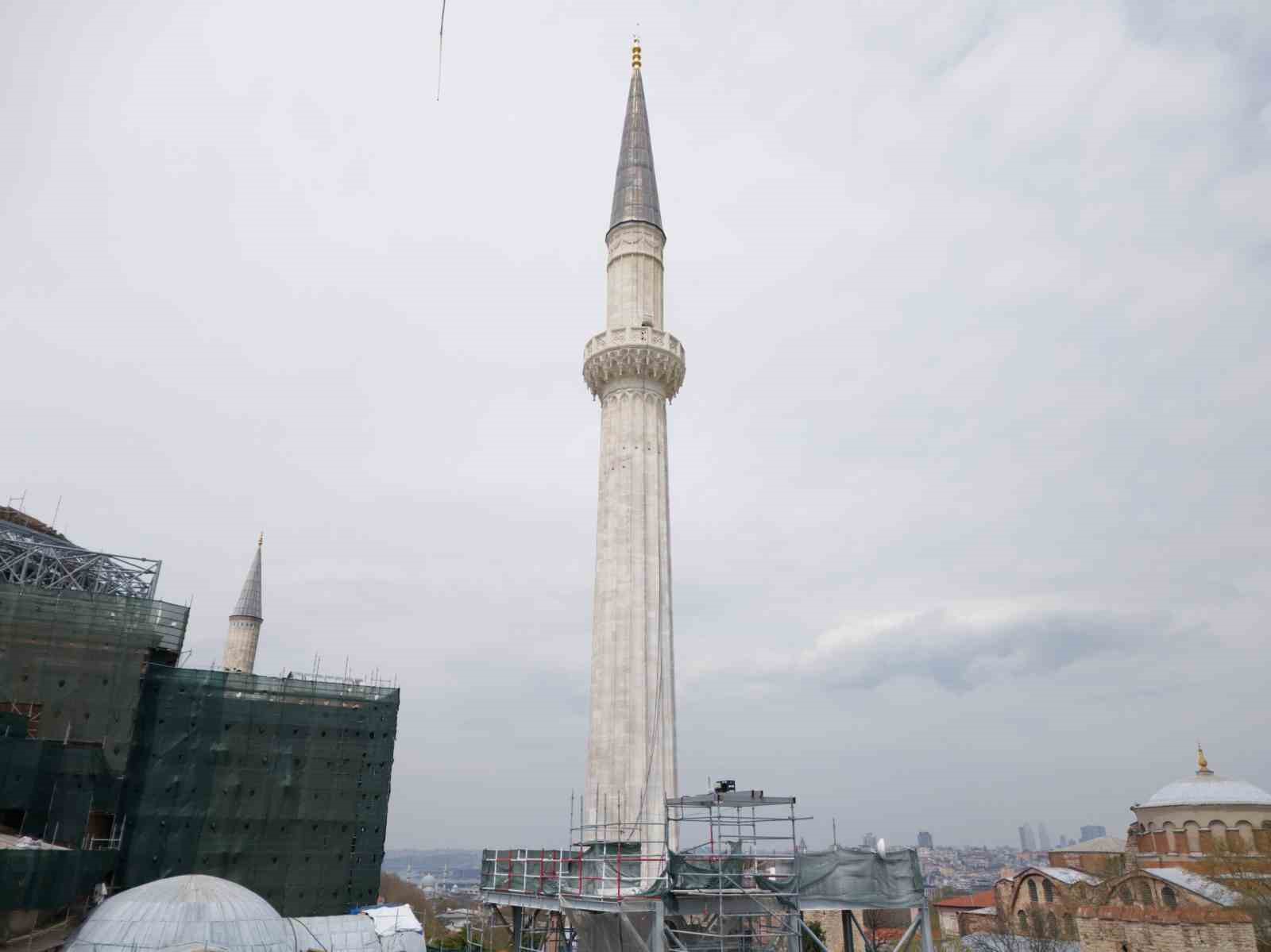 Ayasofya’nın kuzeydoğu minaresinde restorasyon tamamlandı

