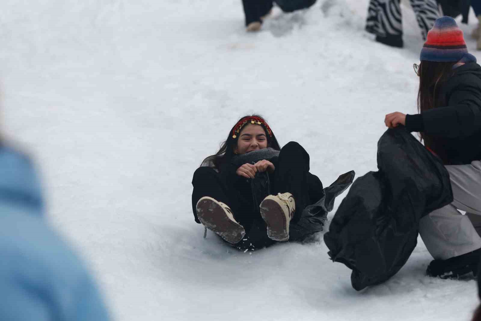 Ayder Yaylası’nda Kardan Adam Kış Festivali coşkusu
