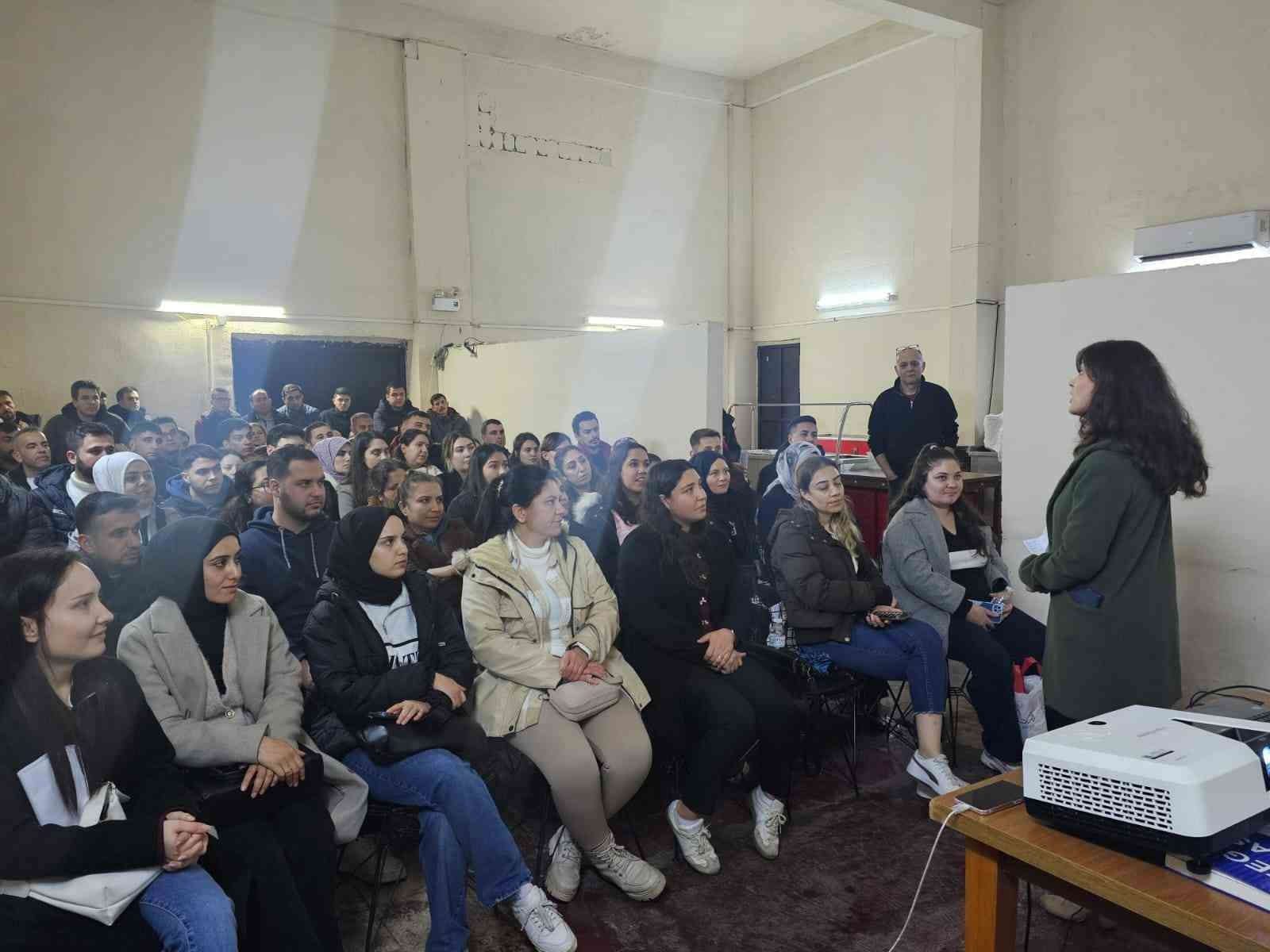 Aydın Atatürk Devlet Hastanesi’nde yeni personele oryantasyon eğitimi
