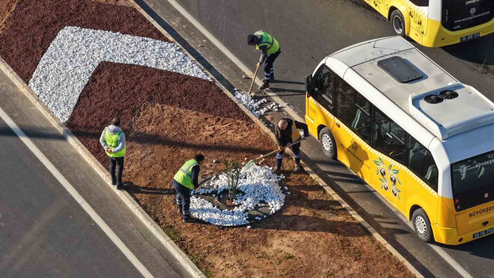 Aydın Büyükşehir Belediyesi’nden Acarlar-Şehir Hastanesi yolunda peyzaj düzenlemesi
