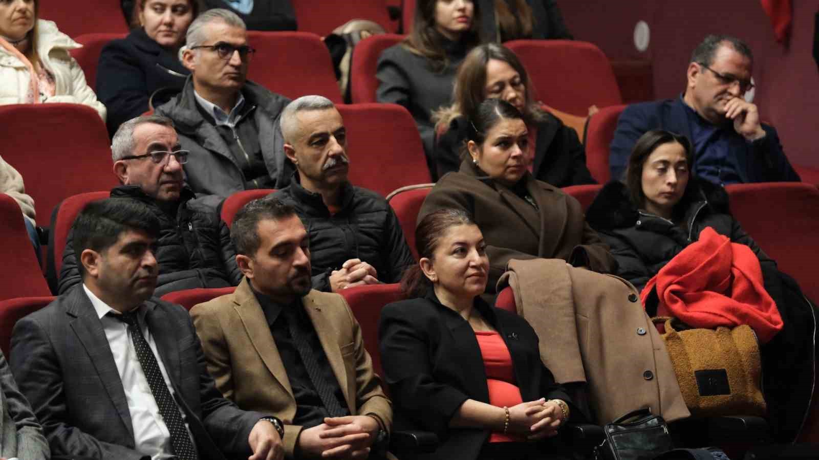 Aydın Büyükşehir Belediyesi’nin Disleksi Merkezi öğrencilerin eğitim hayatına destek olmayı sürdürüyor
