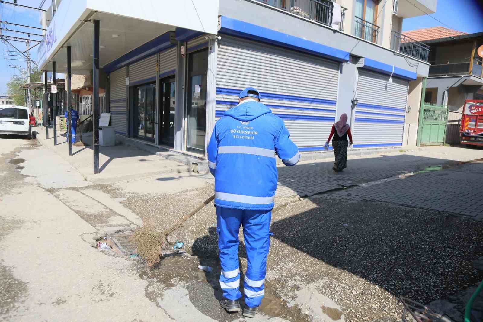 Aydın Büyükşehir’den Acarlar’da çevre düzenleme ve bakım çalışması
