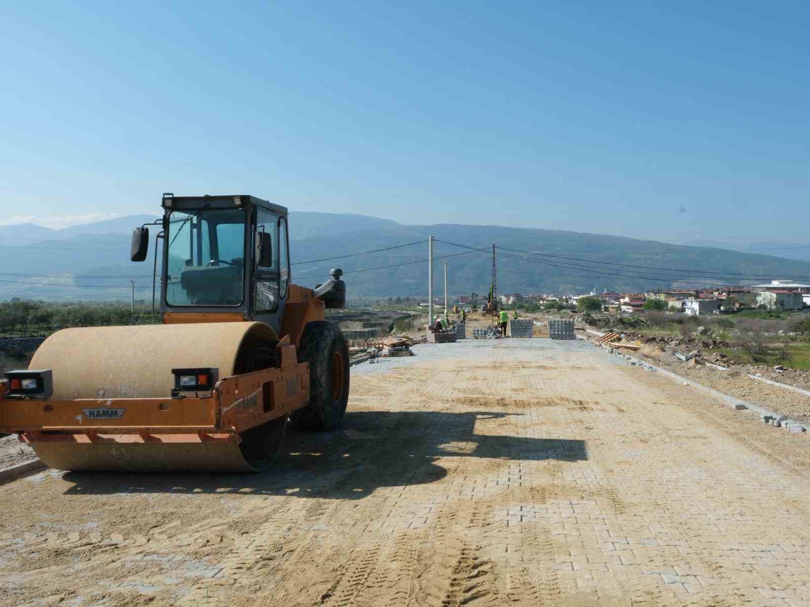 Aydın Büyükşehir’den Buharkent’te yol yapım çalışması
