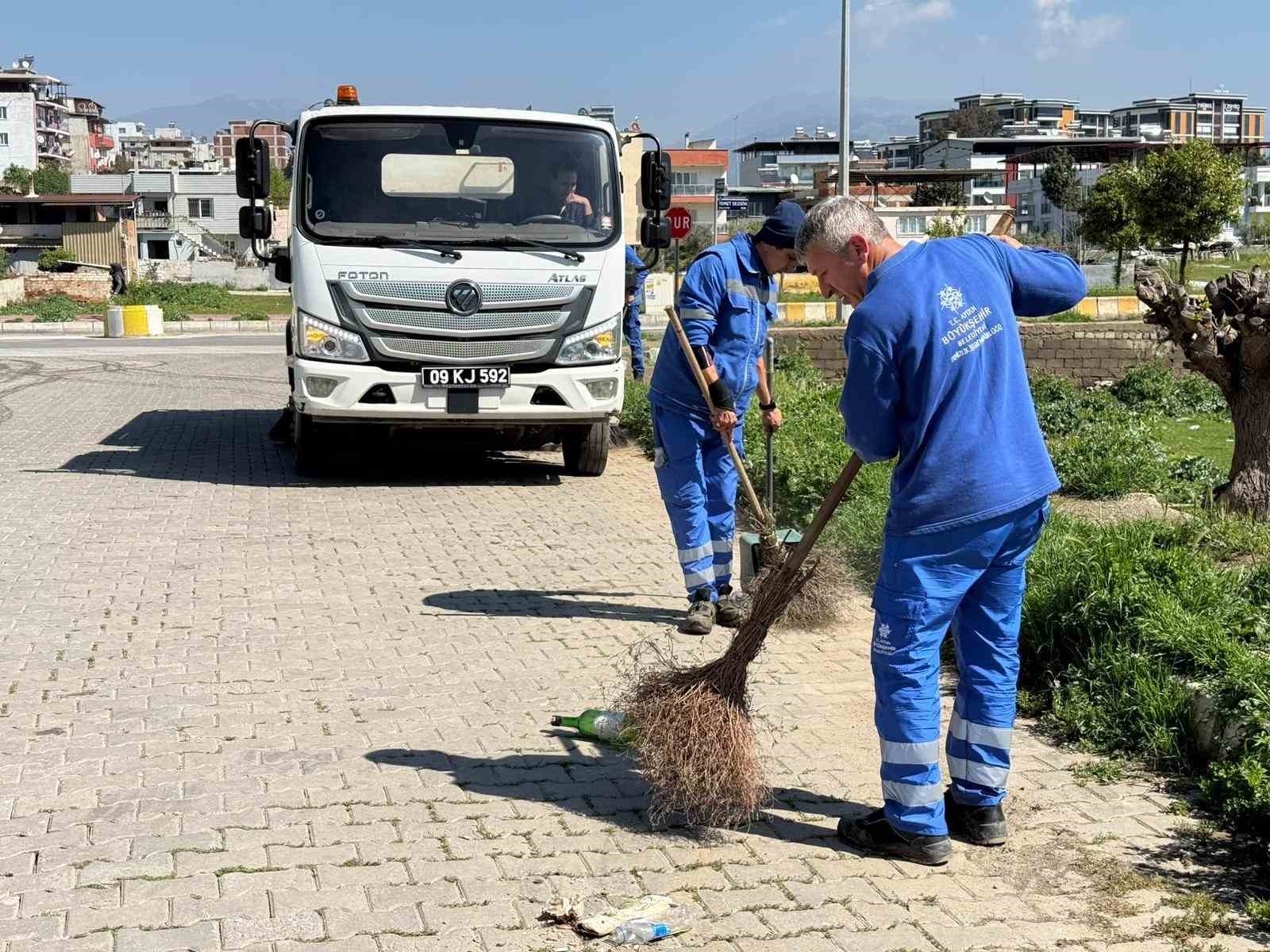 Aydın Büyükşehir’den, çevre düzenleme ve bakım çalışması
