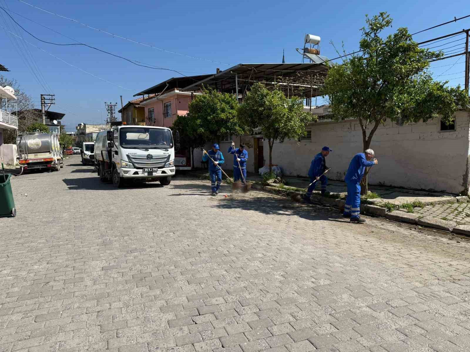 Aydın Büyükşehir’den, çevre düzenleme ve bakım çalışması
