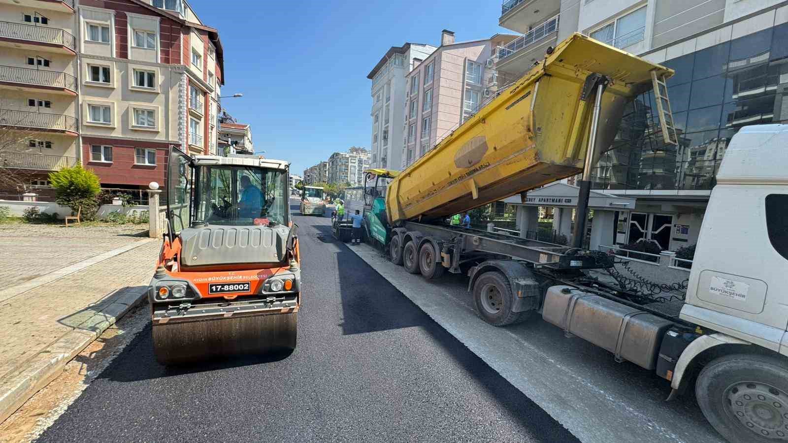 Aydın Büyükşehir’den Efeler’de yol çalışması
