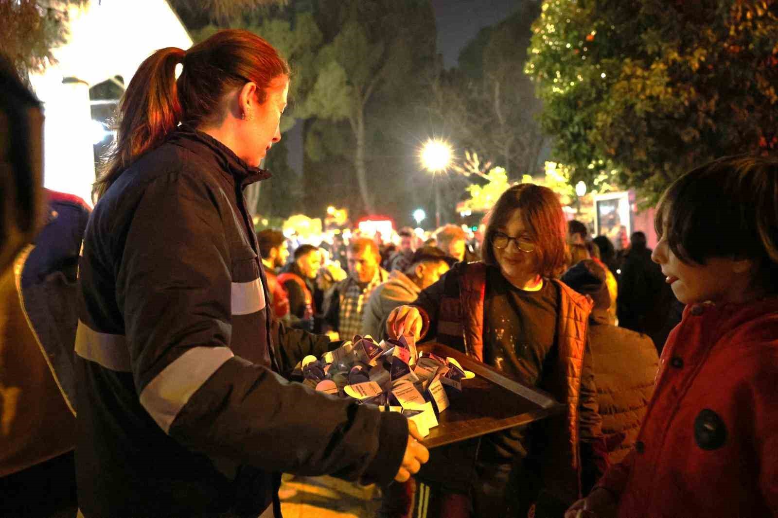 Aydın Büyükşehir’den Kadir Gecesi’nde lokum ikramı
