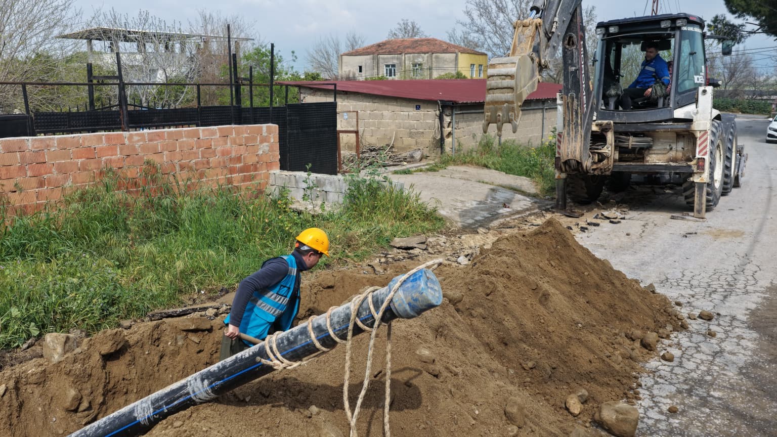 Aydın Büyükşehir’in ilçelerde altyapı yatırımlarını sürüyor

