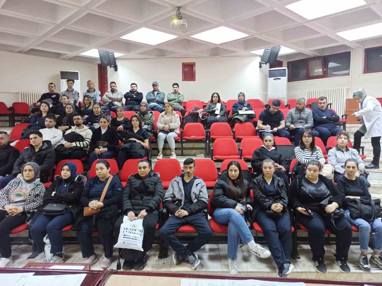 Aydın Devlet Hastanesi’nde yeni personeller bilgilendirildi
