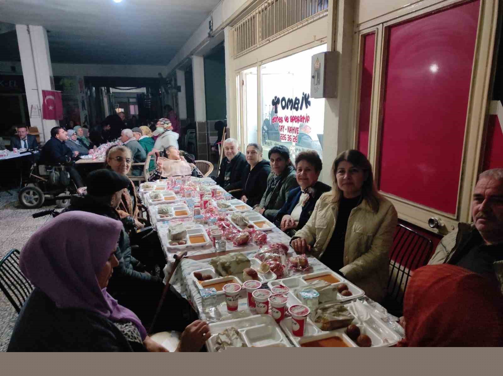Aydın Engelliler Spor Kulübü üyeleri ve aileleri iftarda buluştu
