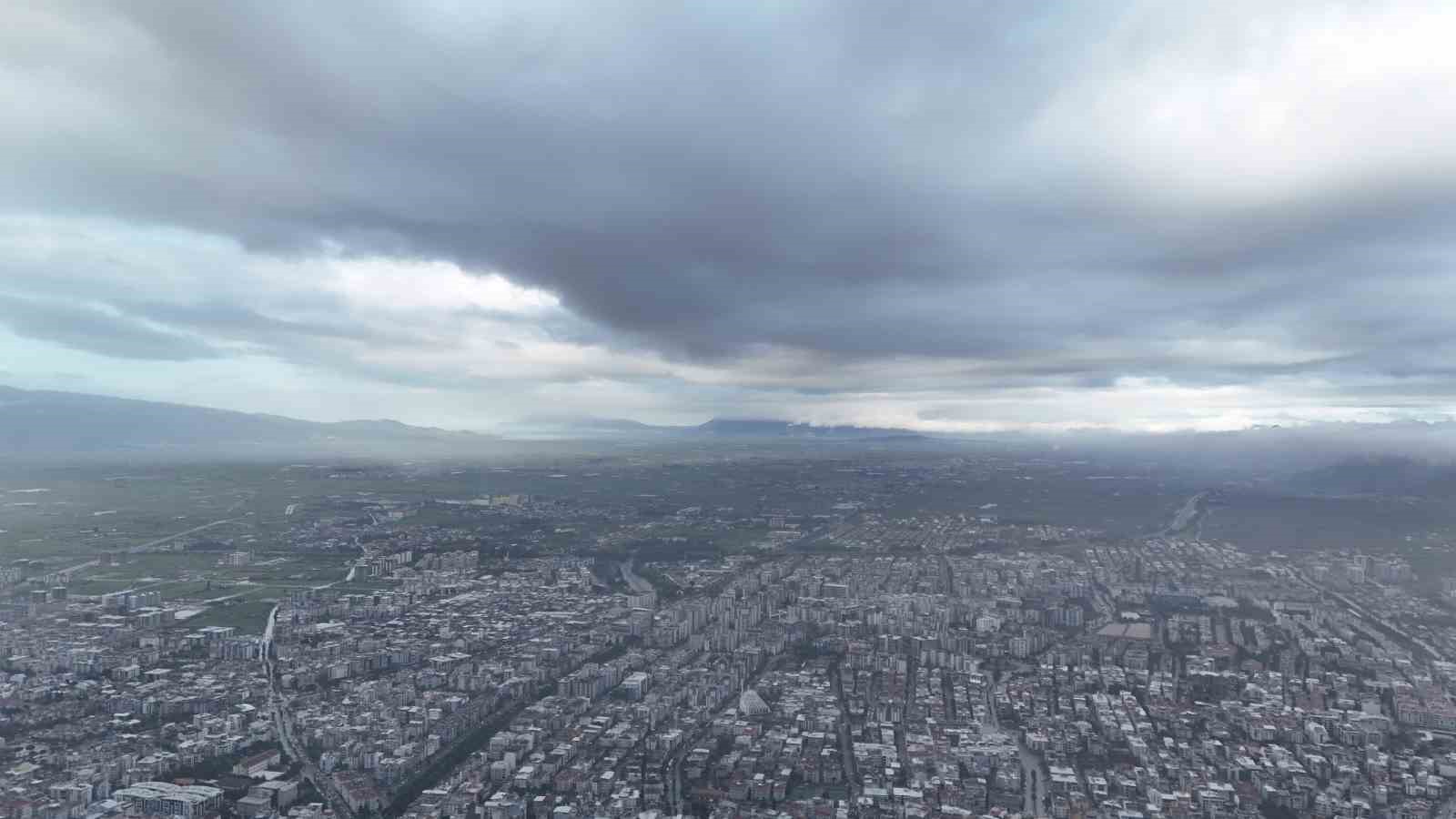 Aydın güne bulutla uyandı
