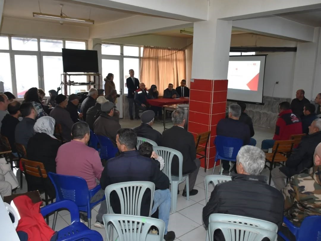 Aydın İnciri için bilimsel seferberlik Yenipazar’da sürdü
