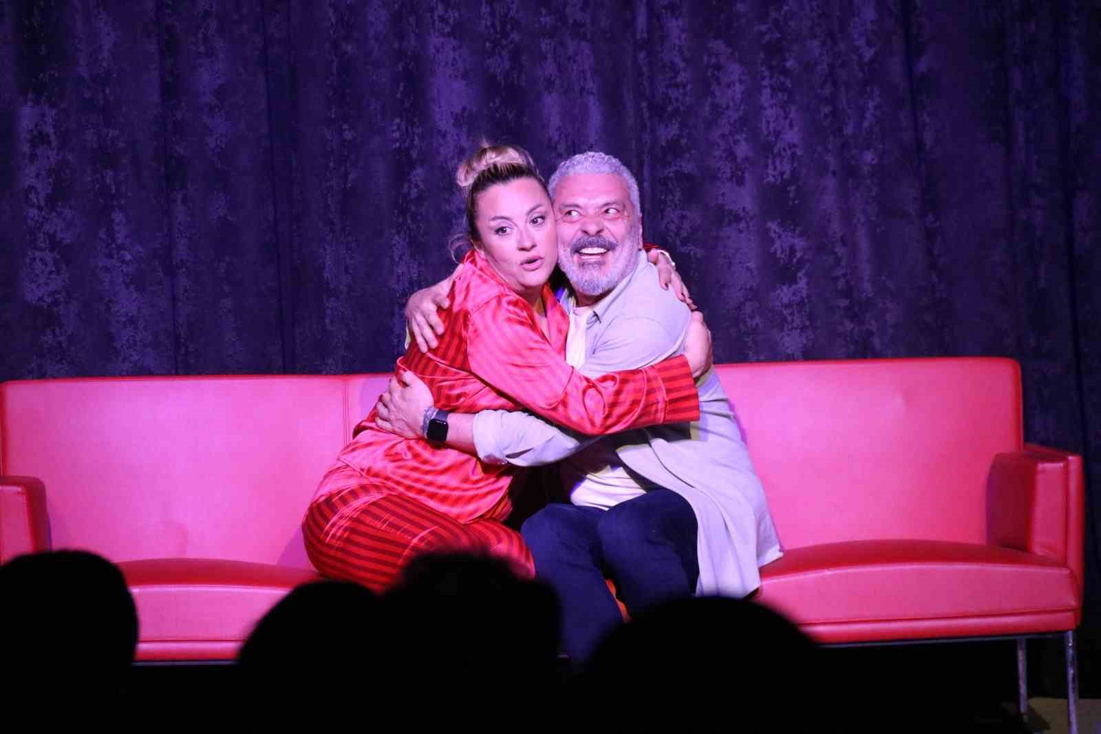 Aydın Kültür ve Sanat Şenliği başladı
Aydın Kültür ve Sanat Şenliği başladı