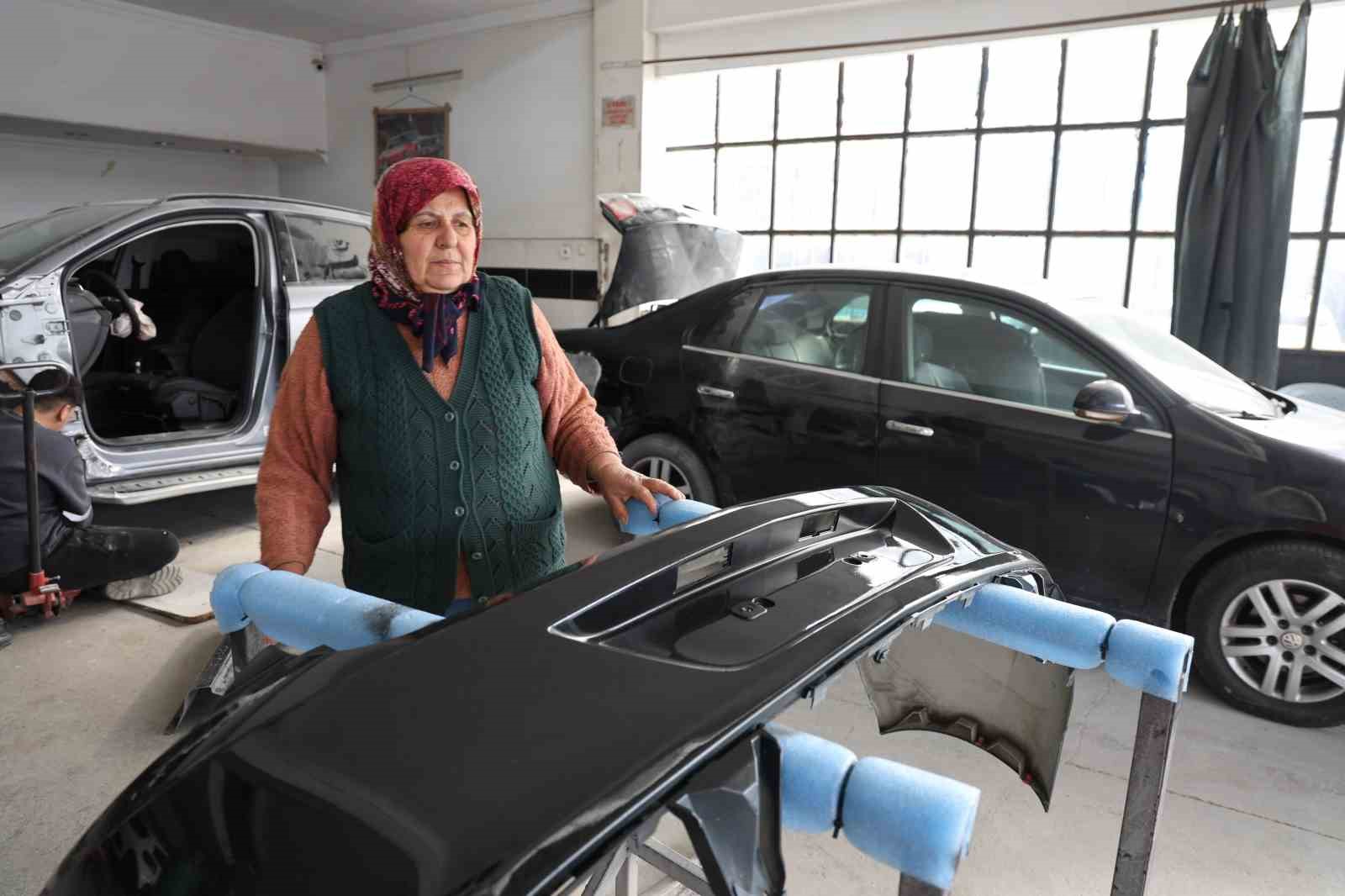 Aydın sanayisinin kadın ustası: On parmağında on marifet
