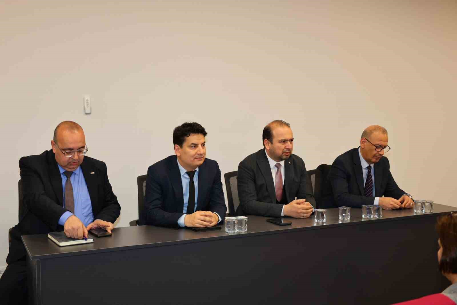 Aydın Şehir Hastanesi’nde sağlık hizmetleri değerlendirildi
