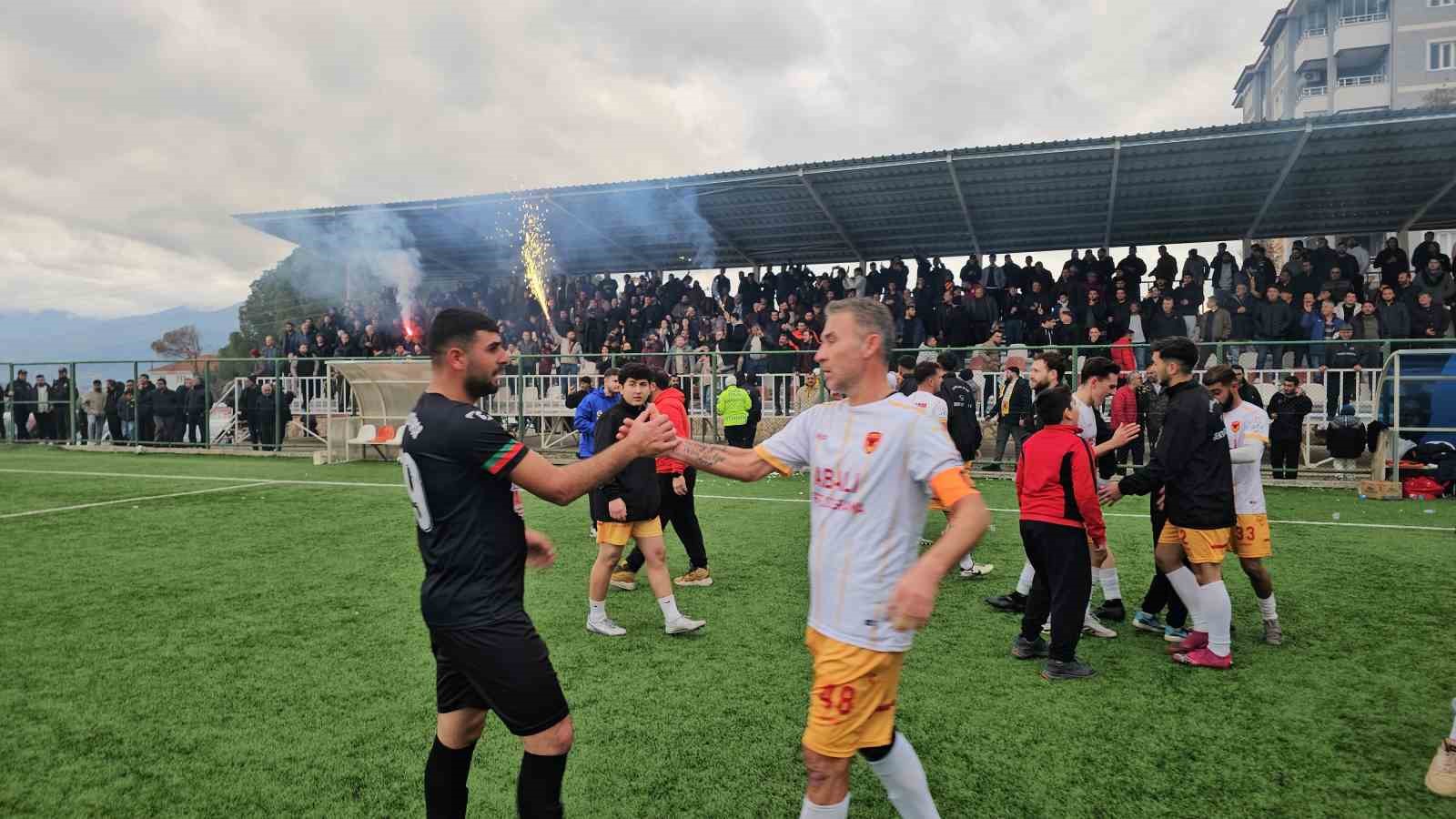 Aydın’da 1. Amatör Küme derbisinde 3 puan Kuyucak Yamalakspor’un oldu
