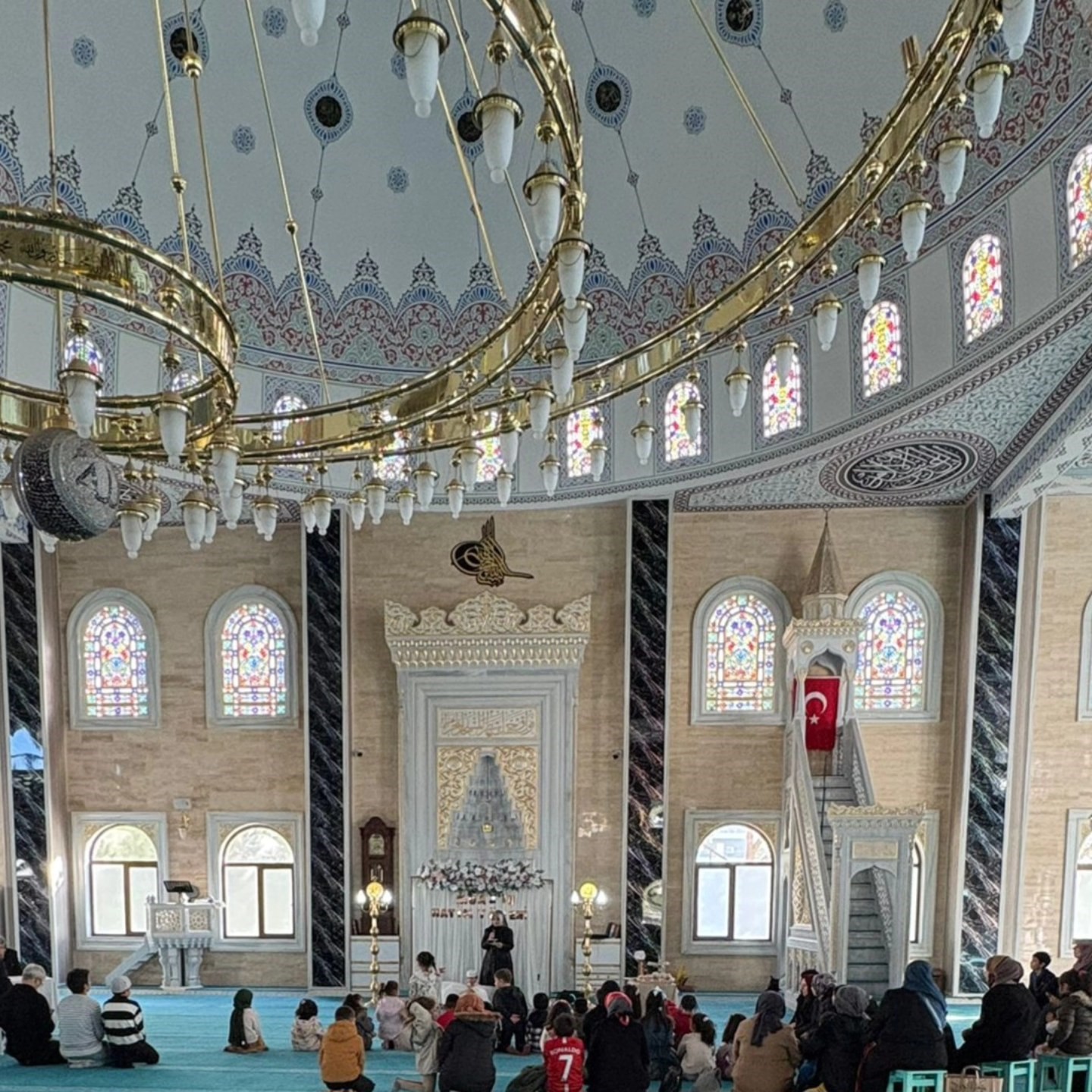 Aydın’da 4-6 yaş Kur’an kursu öğrencisi Yıldırım Kur’an-ı Kerim’i hatmetti
