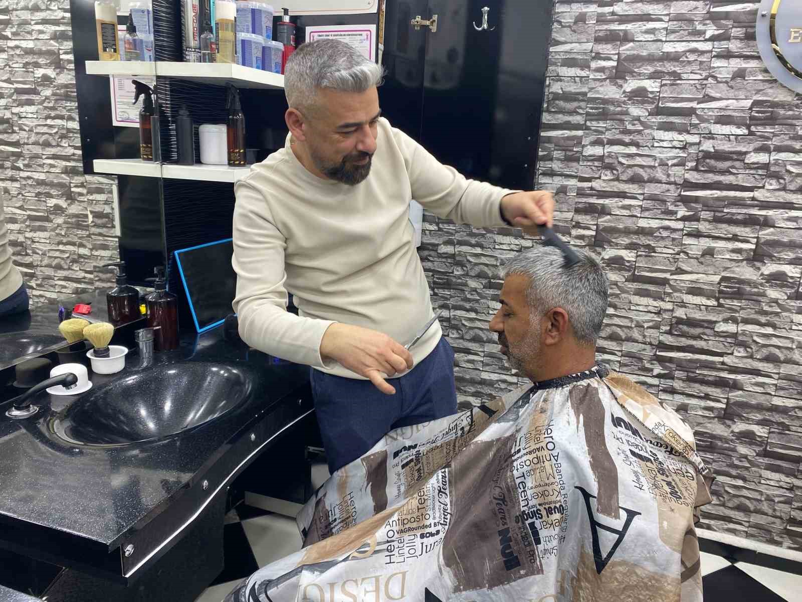 Aydın’da bayram tıraşı telaşı başladı
