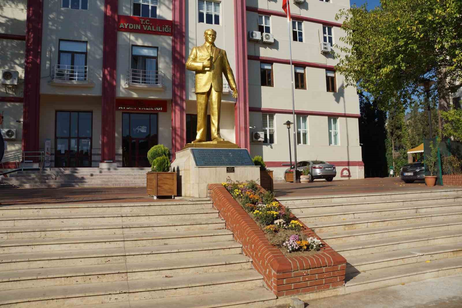 Aydın’da ’domuz eti ile kavurma ikramı’ iddiasına yalanlama
Aydın’da ’domuz eti ile kavurma ikramı’ iddiasına yalanlama