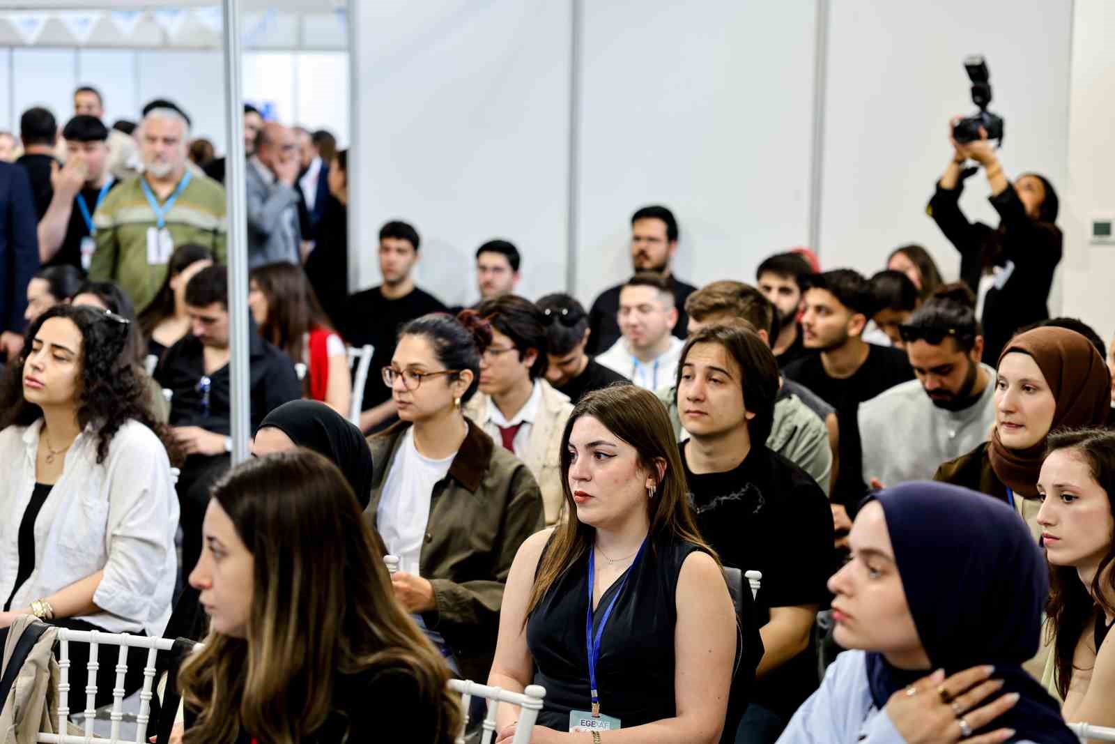 Aydın’da Ege Kariyer Fuarı (EGEKAF’26) yoğun katılımla tamamlandı
