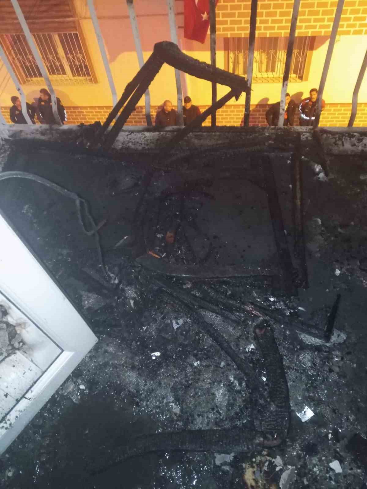 Aydın’da ev yangını panikletti
