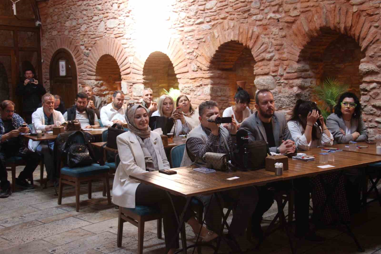 Aydın’da gazetecilere dijital medya ve yapay zeka eğitimi
