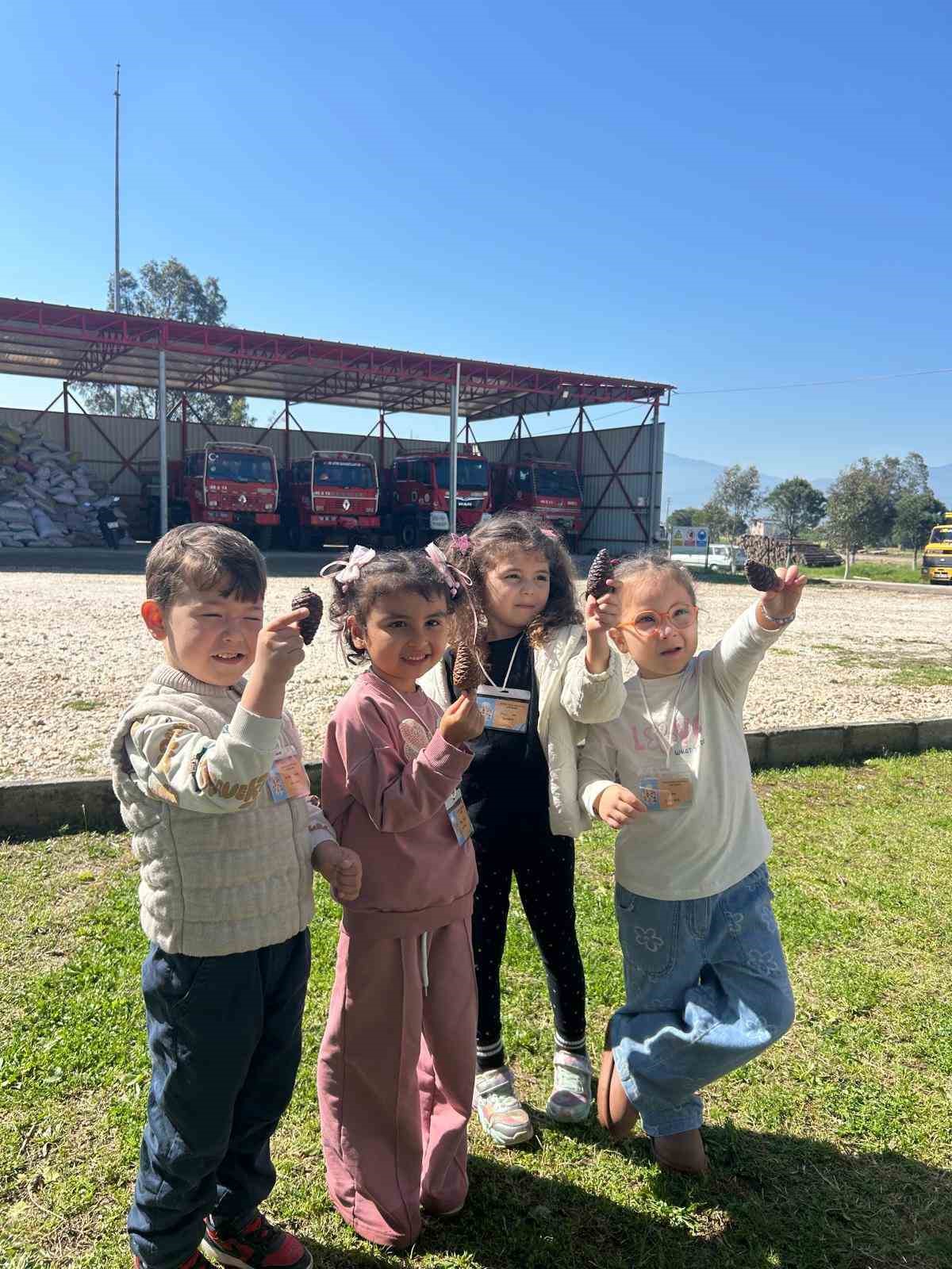Aydın’da minik öğrencilere orman ve doğa sevgisi aşılandı
