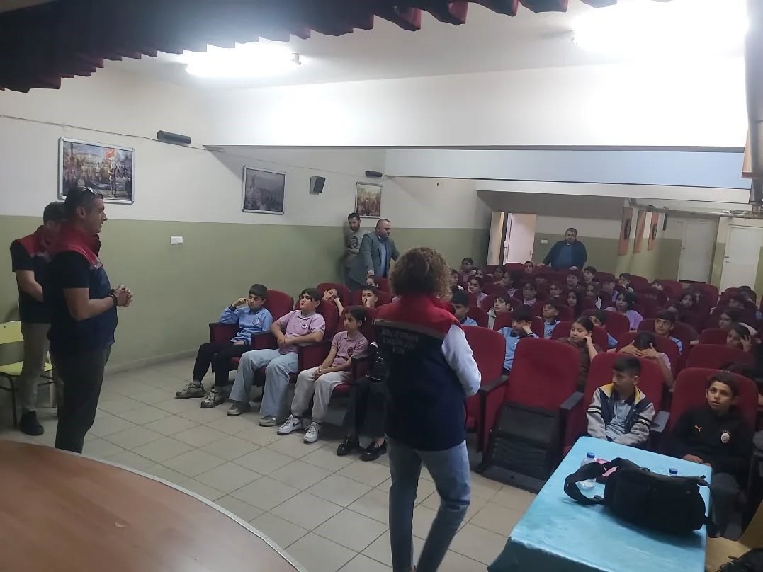 Aydın’da öğrencilere organik tarım anlatıldı
