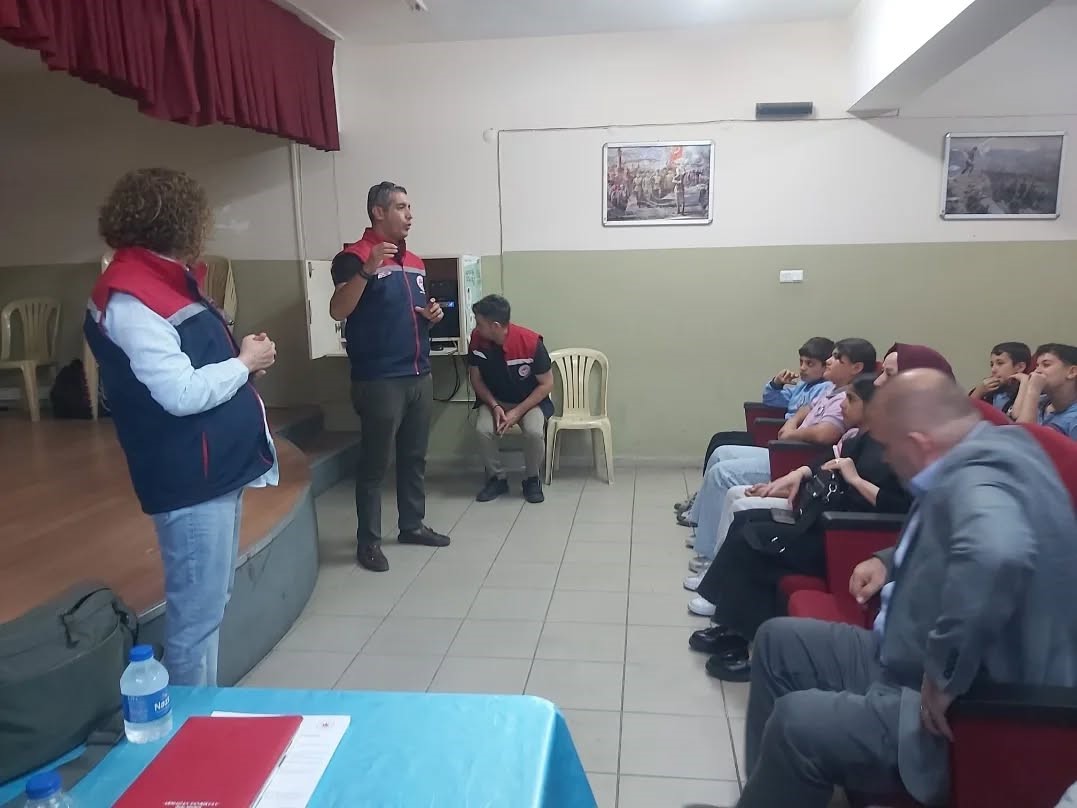 Aydın’da öğrencilere organik tarım anlatıldı
