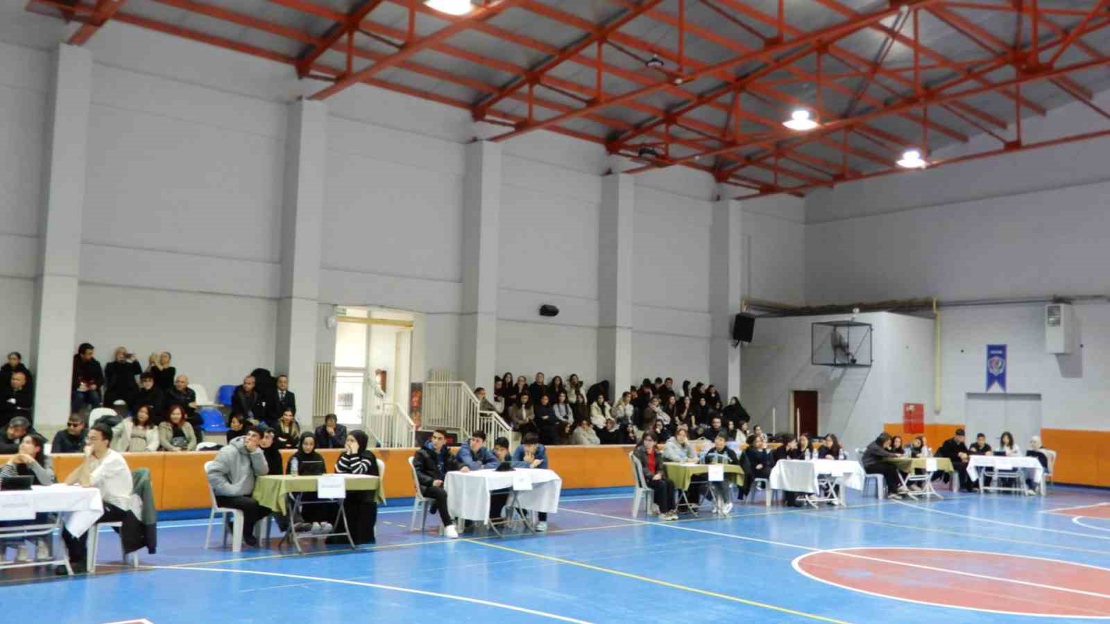 Aydın’da ortaöğretim öğrencileri arası bilgi yarışması il finali gerçekleştirildi
