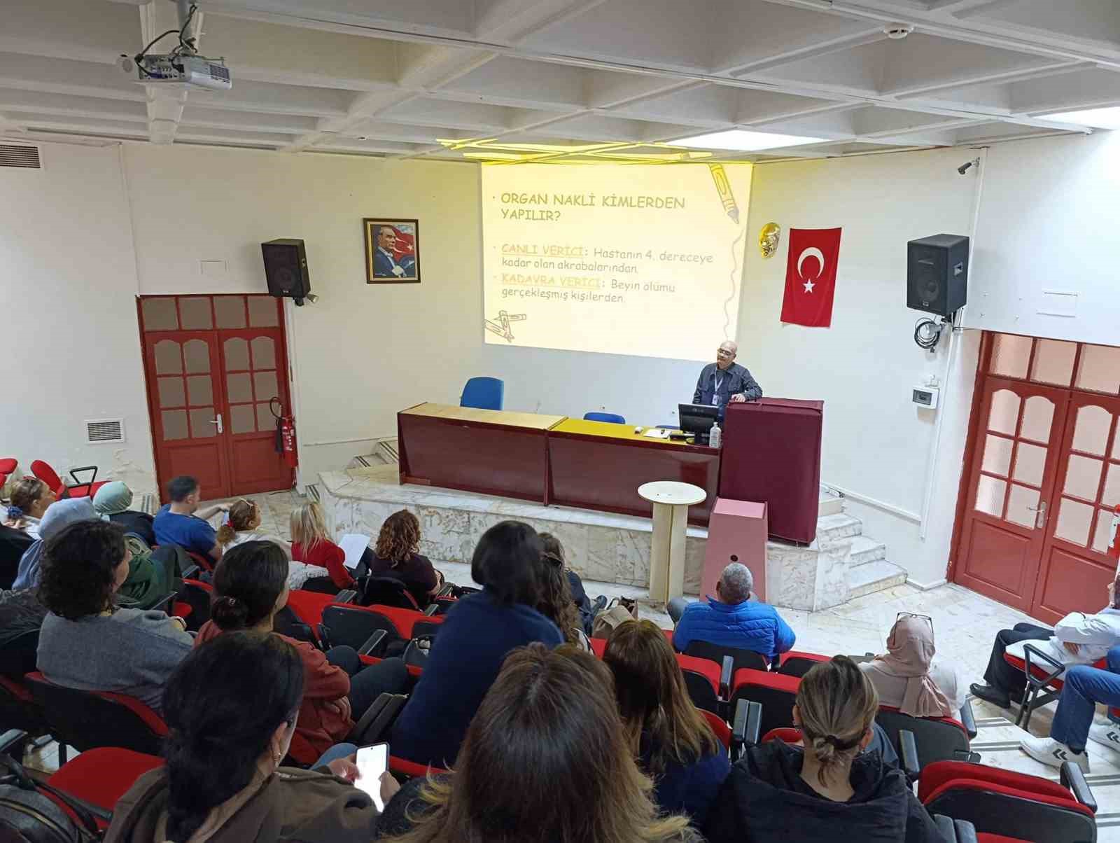 Aydın’da sağlık çalışanlarına organ bağışı eğitimi verildi
