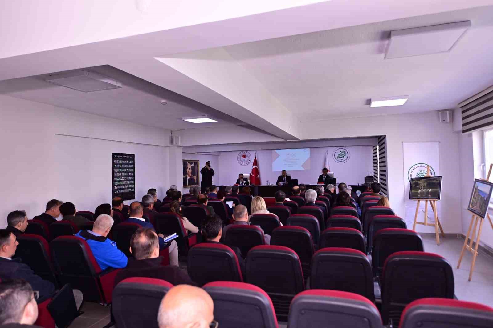 Aydın’da sahipsiz hayvanlara yönelik çalışmalar masaya yatırıldı
