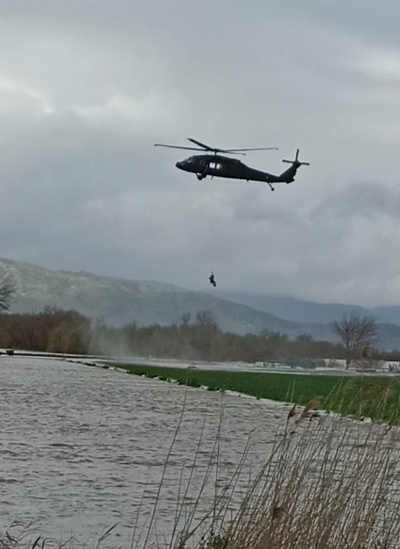 Aydın’da sel mağduru vatandaş helikopterle kurtarıldı
