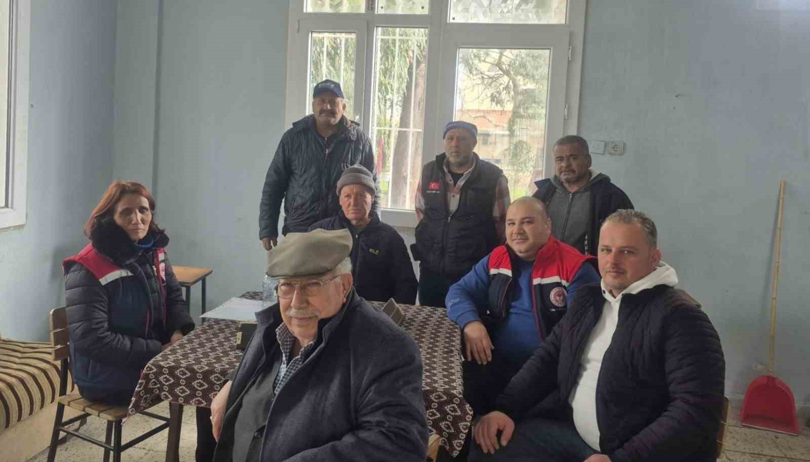 Aydın’da tarım masaya yatırıldı, üreticinin soruları sahada yanıtlandı
Aydın’da tarım masaya yatırıldı, üreticinin soruları sahada yanıtlandı