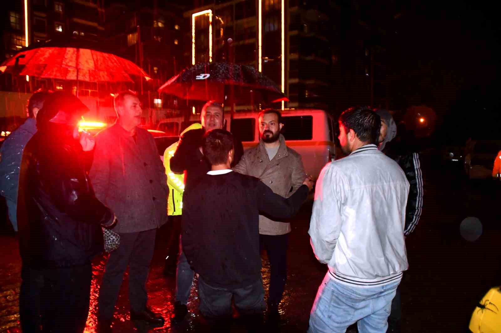 Aydın’da taşkın alarmı: Söke’de dere kenarındaki evler tahliye edildi
